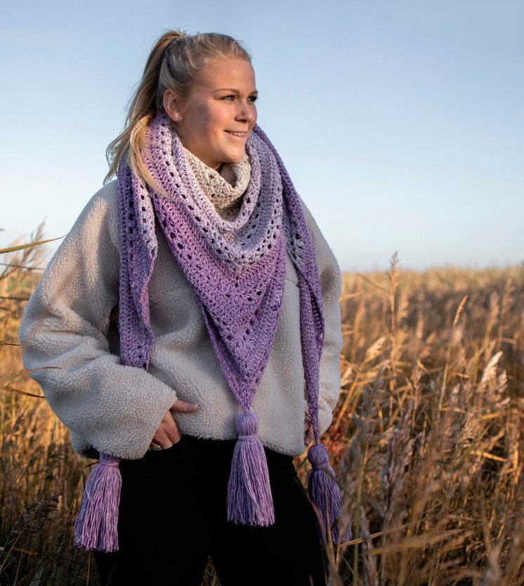 FREE PATTERN Blackberry Crochet Shawl