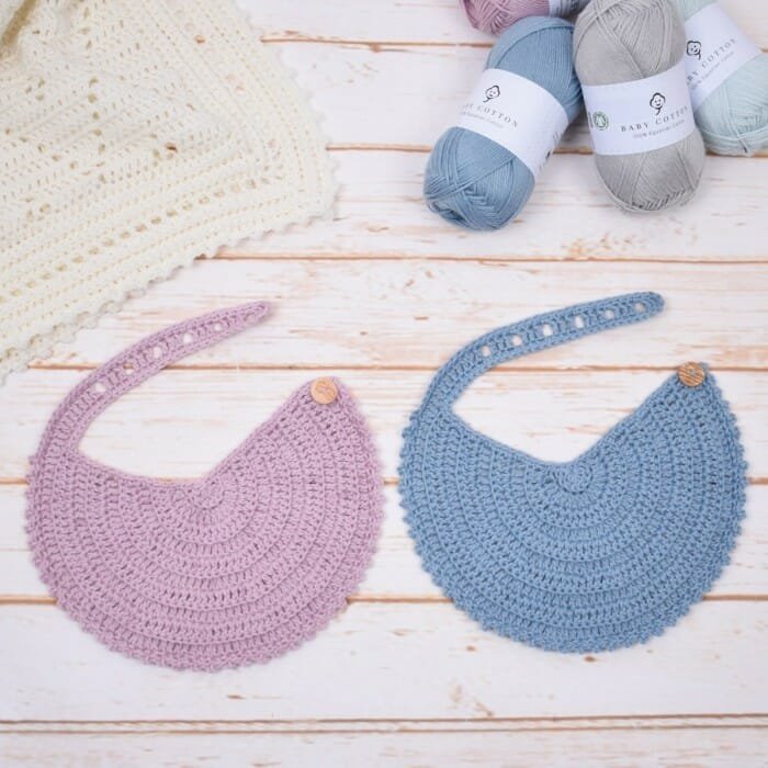 FREE PATTERN Half Moon Crochet Bib