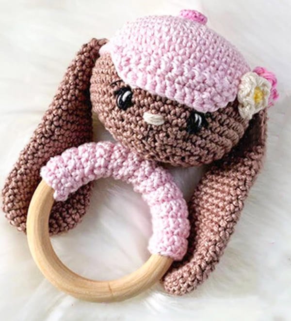 FREE PATTERN Bunny Bugs Rattle Amigurumi