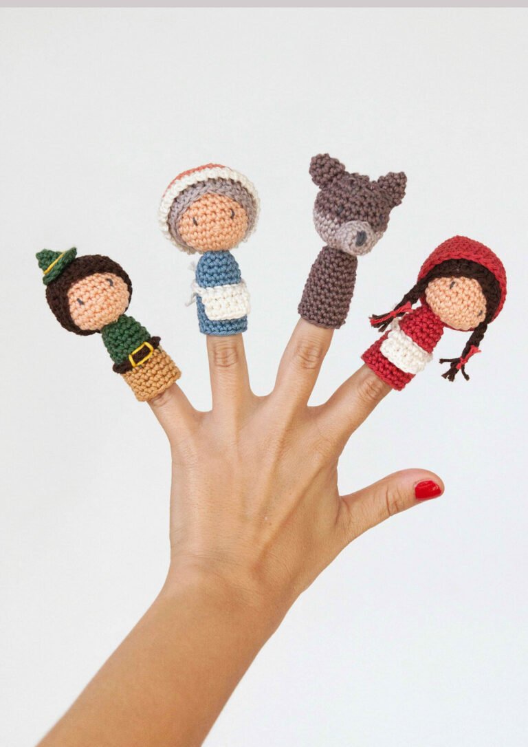 FREE PATTERN Little Red Riding Hood Puppet Amigurumi