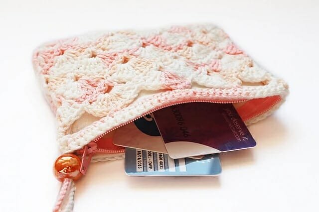 FREE PATTERN Crochet Colorful Pearls Purse