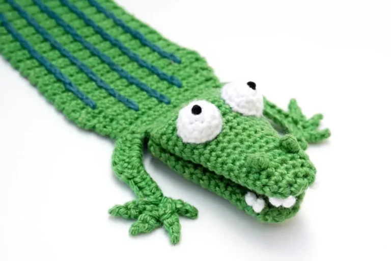 Amigurumi Crocodile Bookmark Crochet Pattern