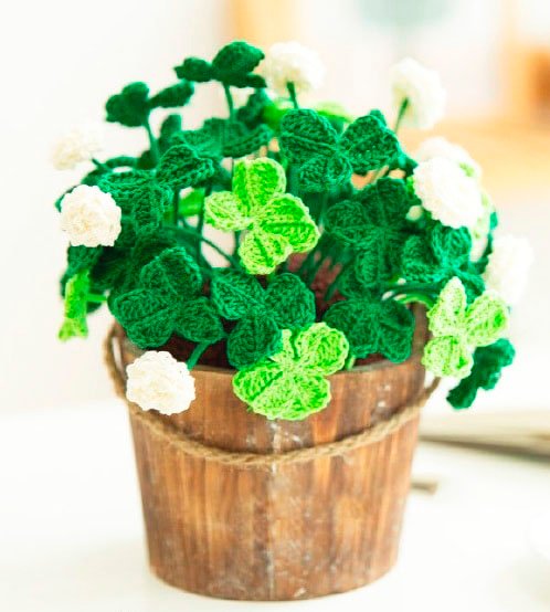 Crochet Lucky Clovers FREE PATTERN