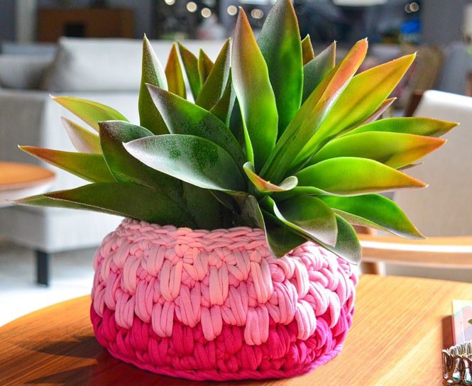 Crochet Pink Gradient Pot FREE PATTERN