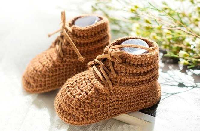 Crochet Angel’s Feet Booties FREE PATTERN