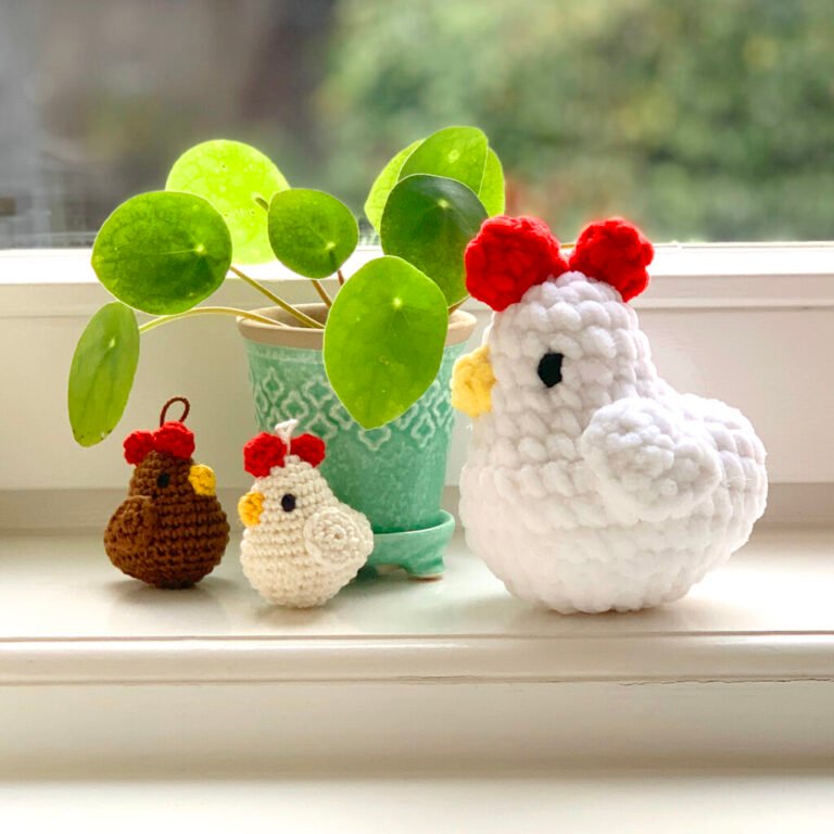 Mauve Hen Toy Amigurumi FREE PATTERN