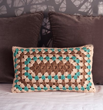 Granny Rectangular Crochet Pillow FREE PATTERN