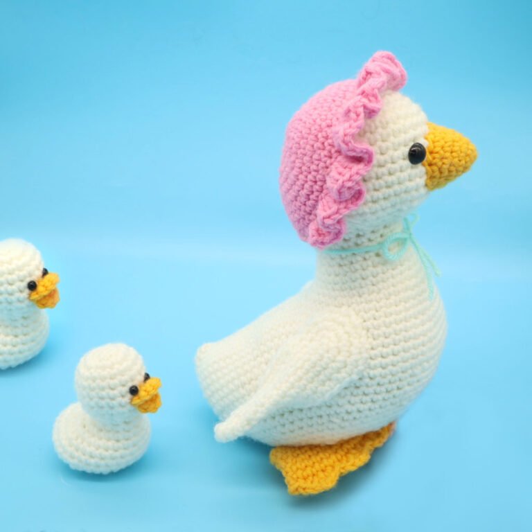 Geese and Mother Goose Amigurumi Toys FREE PATTERN