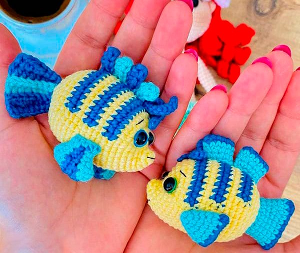 FREE PATTERN Flounder Fish Amigurumi Keychain