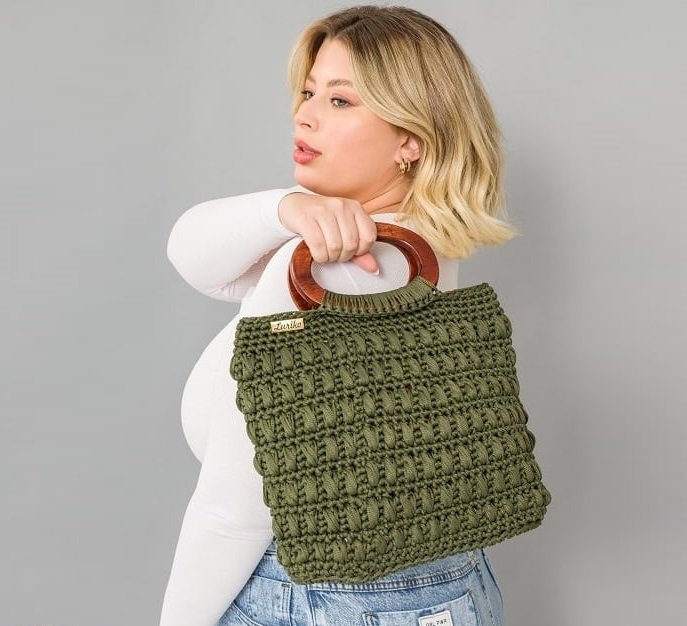 FREE PATTERN Crochet Polyester Bag with Hook