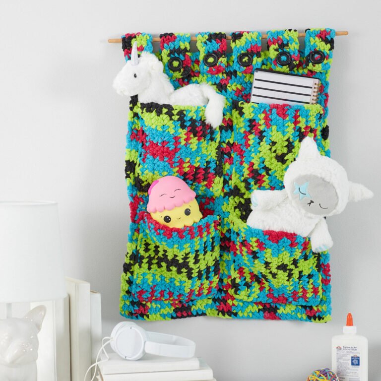 Wall Hanging with Pockets FREE PATTERN