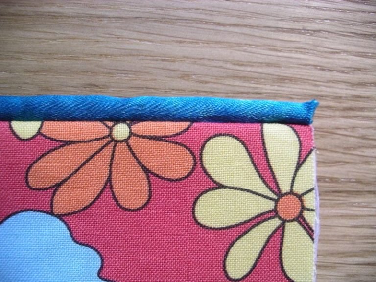 How to Sew Piping into your bags – Tutorial