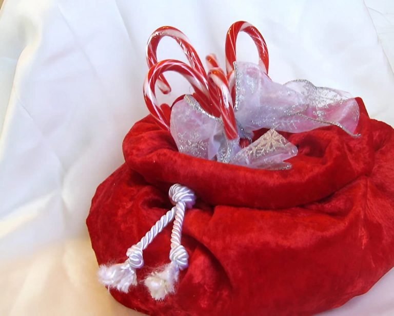 DIY Santa’s Sack Gift Bag