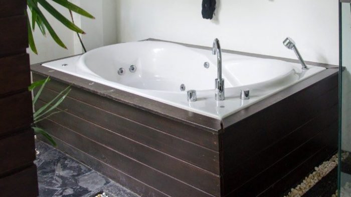 Your bathtub will be like new again: just use a trick and a natural ingredient