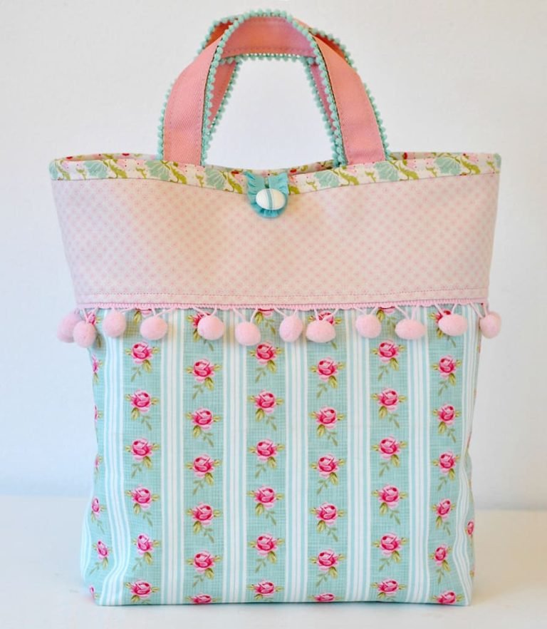 Pom Pom Trim Tote Bag Tutorial